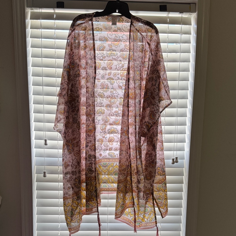 Planet Gold Pink and Yellow Paisley Kimono